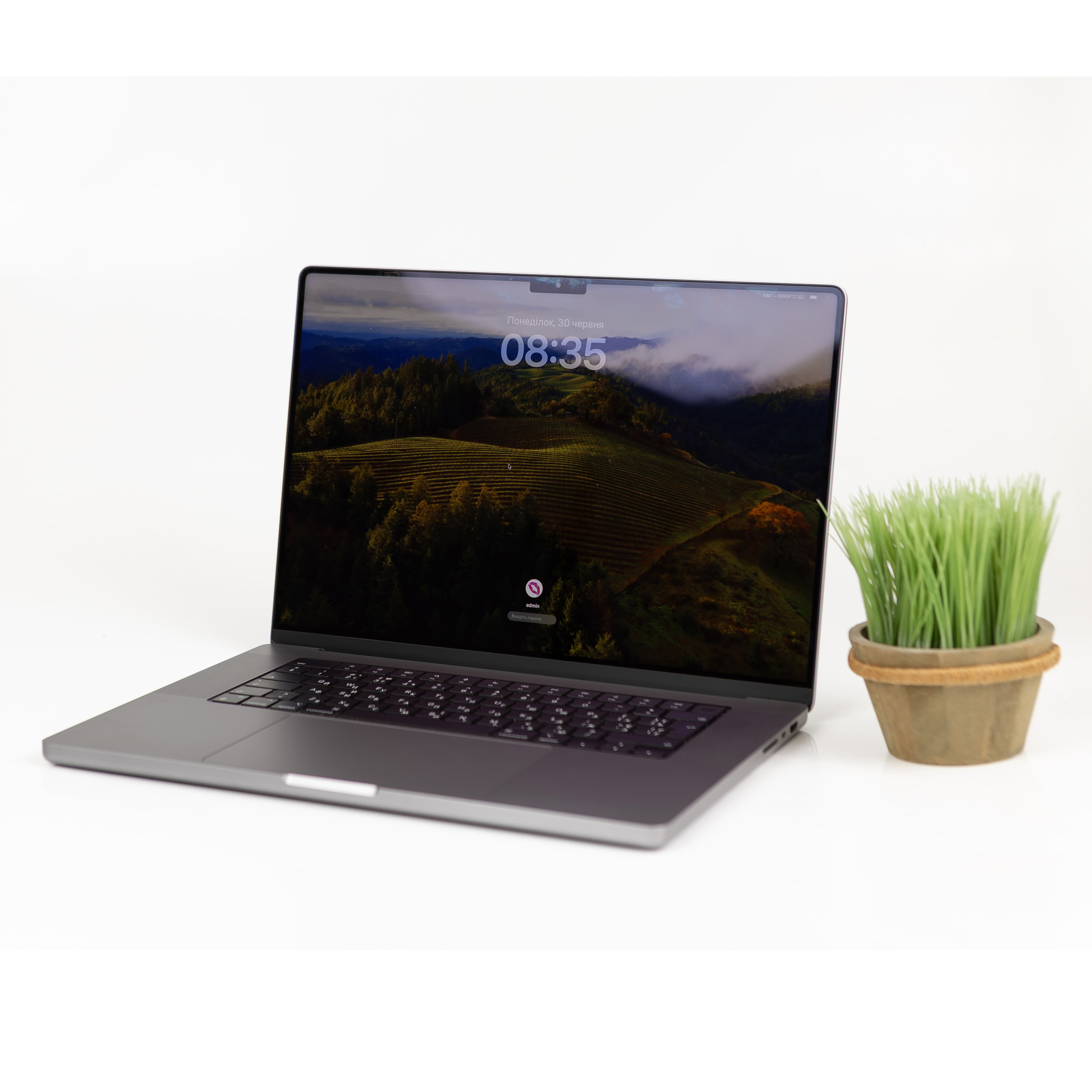 MacBook Pro 16" (2021) M1 Pro / 16/512GB / Space Gray (MK183) б/у